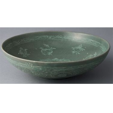 청자상감여지국화문대접(靑磁象嵌荔枝菊花文大楪)